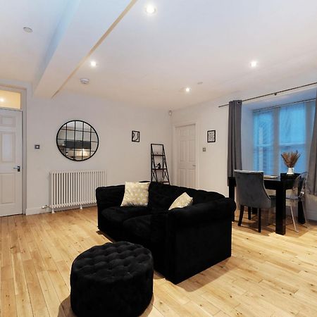 One Of A Kind Historic 3 Bedroom Apartment Aberdeen Luaran gambar