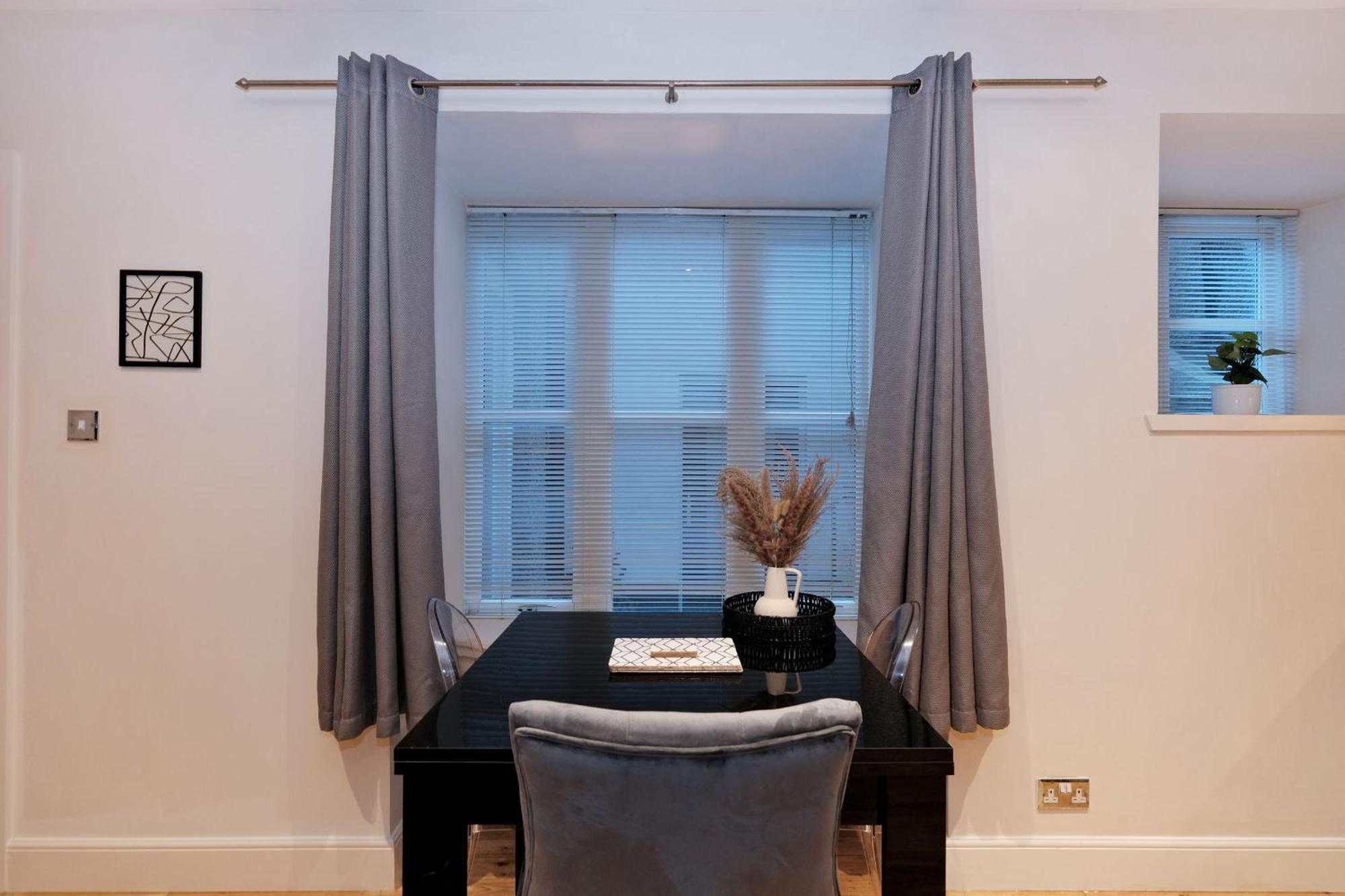 One Of A Kind Historic 3 Bedroom Apartment Aberdeen Luaran gambar